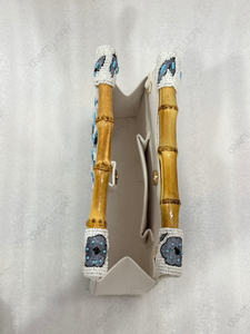 Fabricante de Bolsos de Mano con Cuentas Azules, Motivo Botánico, Bolsos de Resort, Venta al por Mayor, OEM, Bolsos Artesanales, Exportación, Marca Privada, Suministro a Granel - Product Image 5