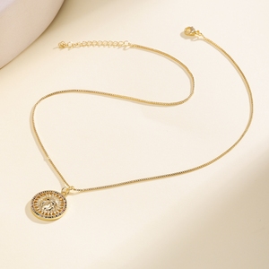 Collana con Ciondolo QIKU Hip-Hop Bling Elmo Spartano e Corona, Catena Statement con Zirconi Pavé Sunburst per Uomo Donna Streetwear - Product Image 6