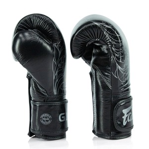 ถุงมือมวยไทย Fairtex คุณภาพสูงสำหรับการฝึกซ้อมและแข่งขัน ผลิตตามสั่งด้วยหนังวัวแท้สำหรับผู้ใหญ่ - Product Image 4