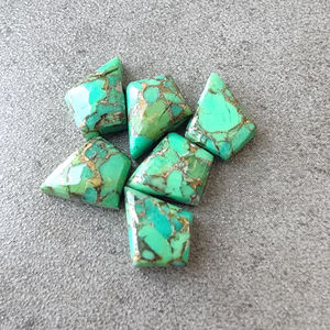 Turquesa Verde Natural AAA+ en Forma de Cometa, Cabujón Calibrado, Gema para Joyería, Disponible en Todos los Tamaños - Product Image 3