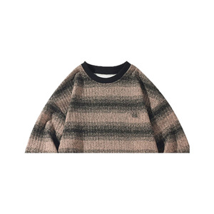 เสื้อสเวตเชิ้ตคอกลมผู้ชาย พรีเมียม ผ้าฝ้ายถักนิต 100% ระบายอากาศได้ดี เป็นมิตรกับสิ่งแวดล้อม ลายพิมพ์นูน ดีไซน์เรียบหรูด้านหน้า - Product Image 4