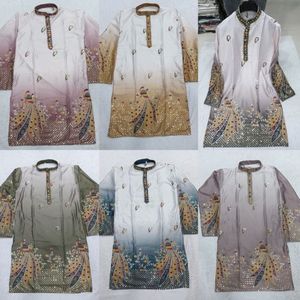 Kurta Daman de créateur, élégant et richement brodé, avec pyjama en coton Raymond, prix de gros par Royal Export - Product Image 6
