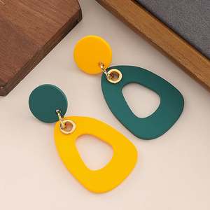 Custom Handmade Resin <b>Earrings</b>, Lightweight Fashion Jewelry Accessories for Women, Wholesale and Gift Collection - Product Image 6