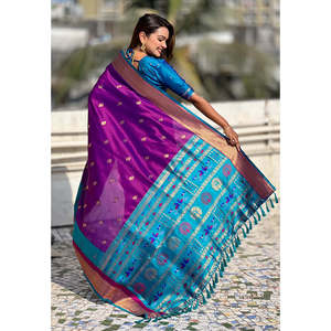 Sari en soie Paithani violette Elite Weaves avec bordure en satin Muniya, élégant, protection solaire, vêtements indiens et pakistanais - Product Image 3