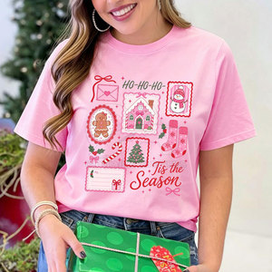 Camiseta Navideña Personalizada con Estampado de Galletas de Jengibre y Costuras Resistentes - Product Image 4