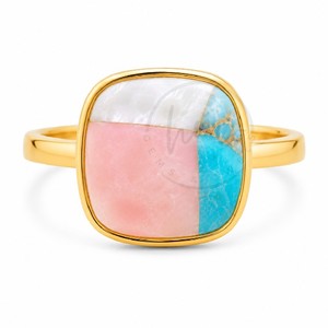 Bague Statement en Turquoise Oyster Plaqué Or avec Mosaïque de Pierres Précieuses Roses et Blanches, Bijou de Mode Fait Main - Product Image 1