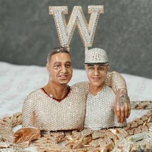 Colgante de Plata Estilo Hip Hop con Moissanita de 3.5 Pulgadas, Certificado GRA, con Retrato Pintado al Esmalte y Diseño Personalizado Iced Out - Product Image 1