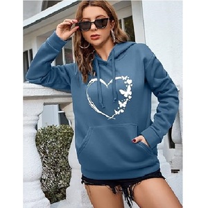 Sweat-shirt graphique à imprimé cœur, avec cordon de serrage, manches longues et poches, pull-over - Product Image 3