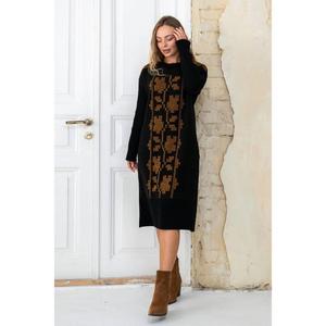 Vestido Navideño Bordado Ucraniano, Vestido Bordado Cálido, Vestido de Invierno Negro y Rojo, Regalo para Mujeres Ucranianas, Vyshyvanka Ucrania - Product Image 1