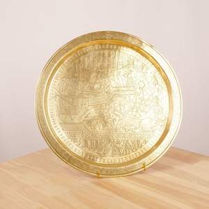 Elegante Bandeja Decorativa Dorada con Grabado Floral, Plato Redondo de Metal para Servir, Centro de Mesa para Bodas, Decoración para el Hogar y Hoteles - Product Image 2