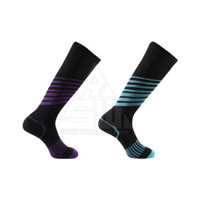 Nouvelles chaussettes de sport décontractées pour femmes et hommes en spandex/nylon, design tendance, impression numérique, hiver, football, respirantes - Product Image 5