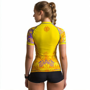 Camiseta de Compresión de Manga Corta para Mujer, Protección UV, Sublimada, Cuello Redondo, para Natación, Ejercicio y Fitness - Product Image 3