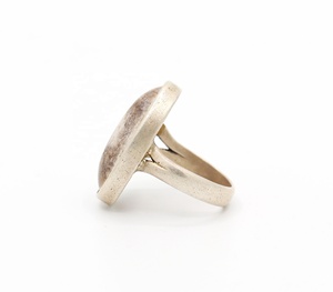 Wholesale 925 Solid <b>Sterling</b> <b>Silver</b> Natural Oval Cabochon Howlite Bezel <b>Set</b> Split Shank <b>Ring</b> Memoria Jewels - Product Image 4