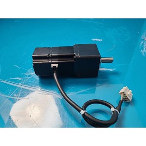 ORIENTAL MOTOR ASM66MC-N10 สเต็ปปิ้งมอเตอร์พร้อมเกียร์เฮด ใช้ได้เลยเป็นอะไหล่อุปกรณ์เซมิคอนดักเตอร์รุ่นเก่า - Product Image 2