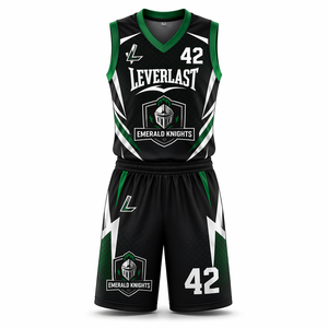 Ensemble d'uniformes de basketball personnalisés sublimés respirants, maillot et short réversibles, tenue d'équipe en gros, logo et nom personnalisés - Product Image 6