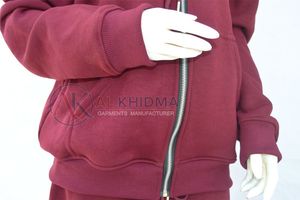 Ensemble jogging et sweat à capuche pour femme, couleur bordeaux, en molleton épais 100% coton respirant, couleur personnalisable OEM, vêtements en gros - Product Image 3