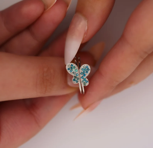 Anillo de Circonia Cúbica con Forma de Mariposa, Chapado en Plata 925, Anillo de Piedras Preciosas para Mujer, Estilo Glamuroso Diario, Regalo de Joyería - Product Image 1