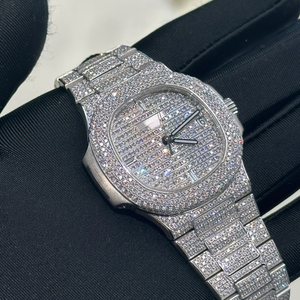 Reloj de Lujo con Incrustaciones de Moissanita, Tono Plateado, Esfera Completamente Adornada, Estilo Brazalete, Joyería Brillante para Hombre - Product Image 3