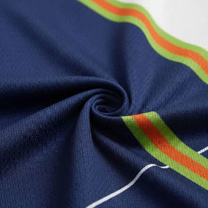 Conjunto de Uniforme de Baloncesto para Entrenamiento, Personalizado por Sublimación, para Hombres y Jóvenes, Camiseta y Pantalones Cortos Ligeros para Equipo - Product Image 5