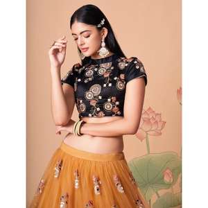 Delightful Gold Mirror Work Vestidos de novia Net Lehenga Choli para novias - Product Image 4