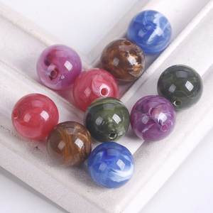 Cuentas acrílicas redondas con patrón en espiral, cuentas espaciadoras sueltas multicolor para la fabricación de joyas, manualidades minimalistas DIY. - Product Image 1