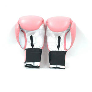 Gants de boxe en cuir synthétique de haute qualité avec sangle de poignet sécurisée pour l'entraînement des jeunes et des adultes et les séances d'entraînement quotidiennes - Product Image 3