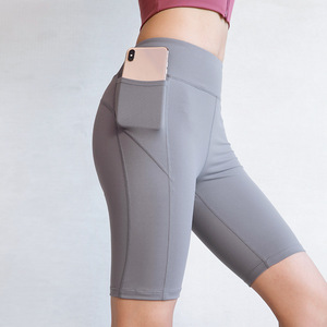 Shorts pour femmes faciles à porter, matière douce et légère, conçus pour le confort, la mobilité et la mode au quotidien - Product Image 4