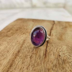 Bague en argent sterling 925 pour femme, style bohème, avec pierre précieuse naturelle améthyste violette taille ovale – Cadeau idéal pour mariage, anniversaire - Product Image 1