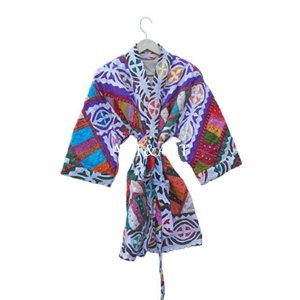 Robe Kimono Kantha 100% Coton Ethnique Imprimé Fleurs Magnifiques Fait Main, Peignoir de Nuit, Vêtement de Plage pour Femme – Vente en Gros - Product Image 1