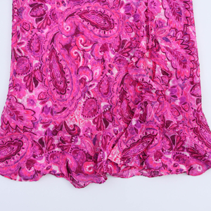 Vestido Maxi de Noche Rosa Satinado con Estampado Floral, Sin Mangas, Cuello Drapeado, Dobladillo Fruncido con Abertura, Cintura Natural, Ideal para Fiestas de Verano - Product Image 5