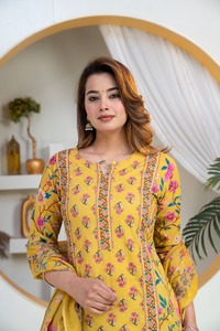 Conjunto Étnico de Algodón Amarillo para Mujer, Estampado Digital Tradicional, Secado Rápido, Largo hasta la Rodilla, Corte Regular, Ropa Casual para Múltiples Ocasiones - Product Image 5