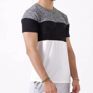 เสื้อยืดคอกลมแขนสั้นผู้ชาย ลายบล็อกสี ทรงปกติ ผ้าถัก - Product Image 6