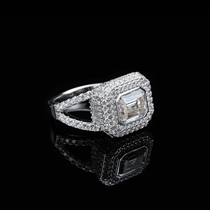 Bague de luxe Hip Hop en Moissanite DEF 0,5 carat, sertie de griffes, motif couronne, style Iced Out - Product Image 2