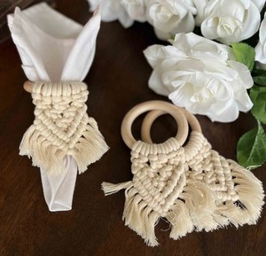 Juego de Anillos para Servilletas de Macramé Beige, Decoración de Mesa Boho, Accesorios Rústicos de Madera para Cena - Product Image 1