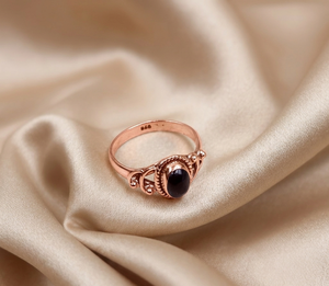 Natural <b>Garnet</b> Gemstone 925 Sterling <b>Silver</b> <b>Ring</b> Handmade Oval Cabochon <b>Garnet</b> <b>Ring</b> for Women Vintage Designer Red Stone Jewelry - Product Image 6