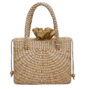 Bolso de Jacinto de Agua Hecho a Mano: Bolso de Playa de Paja Tejida con Borla - Product Image 5