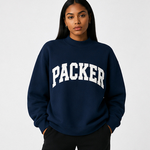 เสื้อสเวตเชิ้ตคอกลมสีเบจสำหรับผู้หญิง พิมพ์ลายตัวอักษร Packer ผ้าฝ้ายถักทรงโอเวอร์ไซส์ สไตล์วาร์ซิตี้แบบพรีปปี้สำหรับฤดูหนาว คอเต่า - Product Image 2