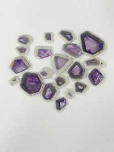 Lote de 20 Piezas de Amatista Natural en Forma de Estrella, Cabujón, 52g, Proveedor Mayorista de Gemas Sueltas para Compradores de China - Product Image 1