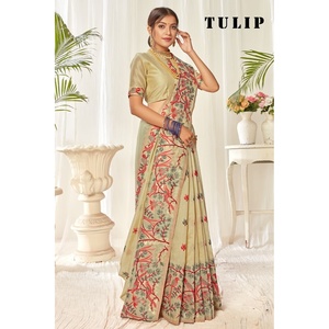 Sari en lin et coton Tulip avec large bordure et pallu à motifs de perroquets et de fleurs pour mariage - Product Image 5