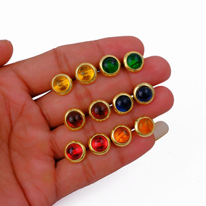 Pendientes de poste redondos de 8 mm de amazonita natural chapados en oro de 18 quilates, joyería minimalista bohemia para mujer - Product Image 5
