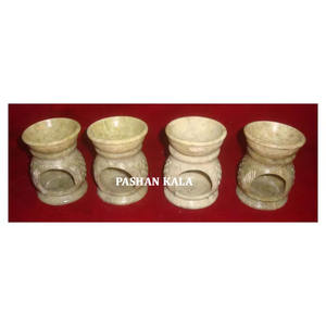 Lampe à huile aromatique en pierre ollaire naturelle sculptée à la main, qualité supérieure et design exclusif, idéale pour la décoration de la maison et comme cadeau d'affaires. - Product Image 3