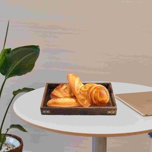 La construcción de madera maciza de primera calidad garantiza durabilidad, resistencia y larga duración. Bandeja de madera para servir de 30 cm x 20 cm x 4 cm. - Product Image 2