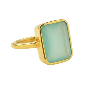 Bague en calcédoine aqua en gros - Bagues tendance en pierres précieuses - Bagues plaquées or à sertissage collet de forme rectangulaire - Product Image 1