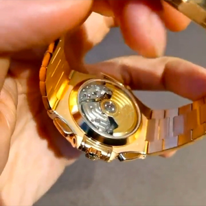 Montre Moissanite à quartz carrée de luxe de 42mm | VVS Iced Out Skeleton Design | Cadran en verre d'affaires | Vente en gros Diamond Tester Pass - Product Image 3