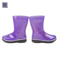 รองเท้าบูทกันน้ำกันลื่นสำหรับเด็ก AP Kids ทำจาก PVC ทนทาน แฟชั่นน่ารัก - Product Image 4