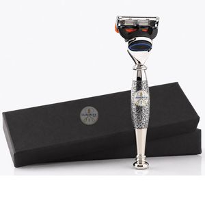 Navaja de Afeitar Japonesa para Hombre, de Media Hoja, Personalizada, de Acero Inoxidable con Recubrimiento de Platino y Mango de Plástico - Product Image 3