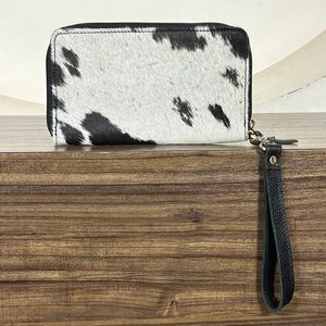 March Expo 2026 Hand <b>Tooled</b> Genuine Cowhide <b>Leather</b> Clutch Luxury Pattern Multiple Card Slot with Zipper Closure for Women's - Product Image 5