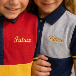 Ensemble d'uniformes scolaires unisexes pour enfants en tissu tricoté poly-coton de haute qualité avec logo brodé, service OEM en gros à Hanoï - Product Image 2