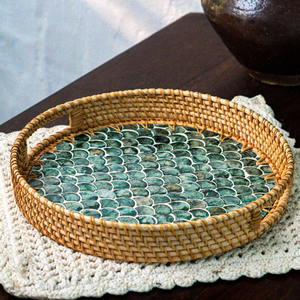 Bandeja de servir de ratán hecha a mano con incrustaciones de nácar, bandeja decorativa de mosaico de caña para mesa de café, cocina, hogar. - Product Image 3