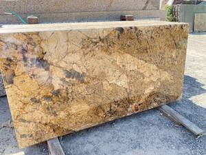 Dalle de granit naturel Vardhmaan Alaska Golden Crest flammé pour cuisine moderne et sol de salon - Product Image 4